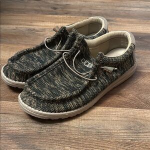 Hey Dude Wally Shoes in Green and Tan